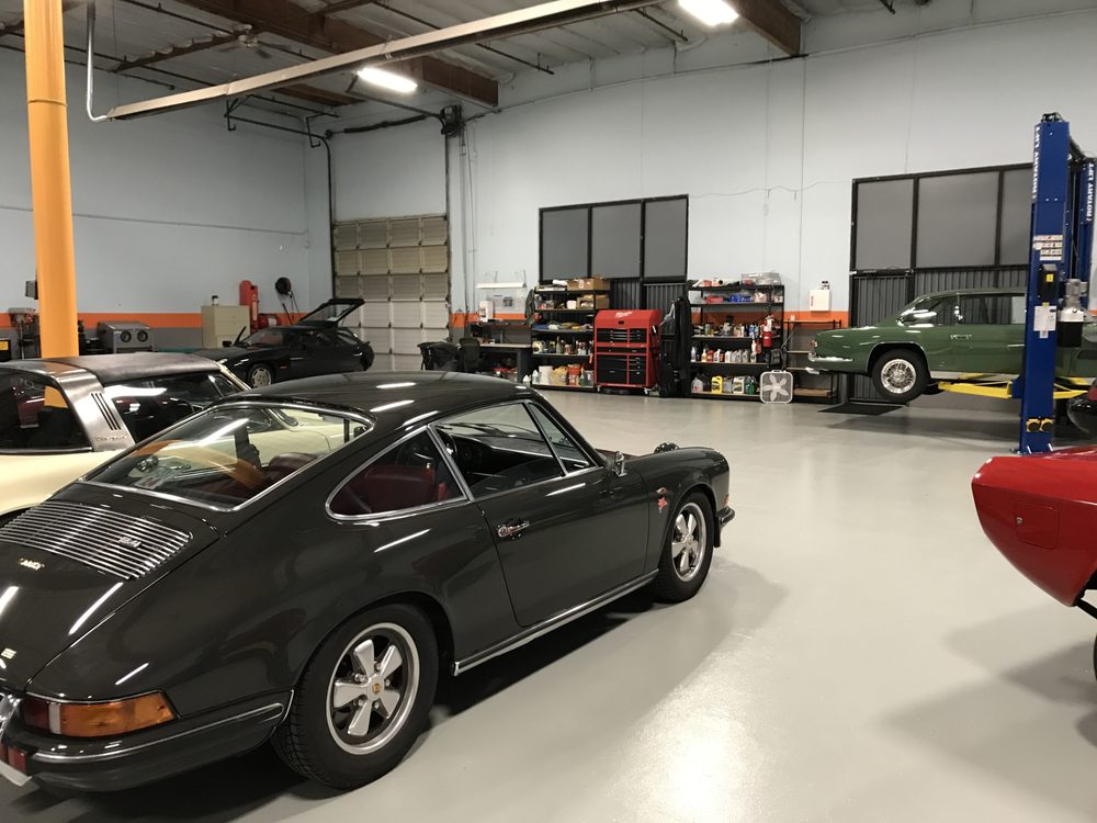 Authentic Motorcars Car Dealers 17351 NE 70th St, Redmond, WA