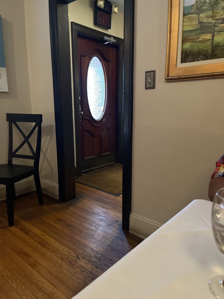 MJ's Restaurant & Catering