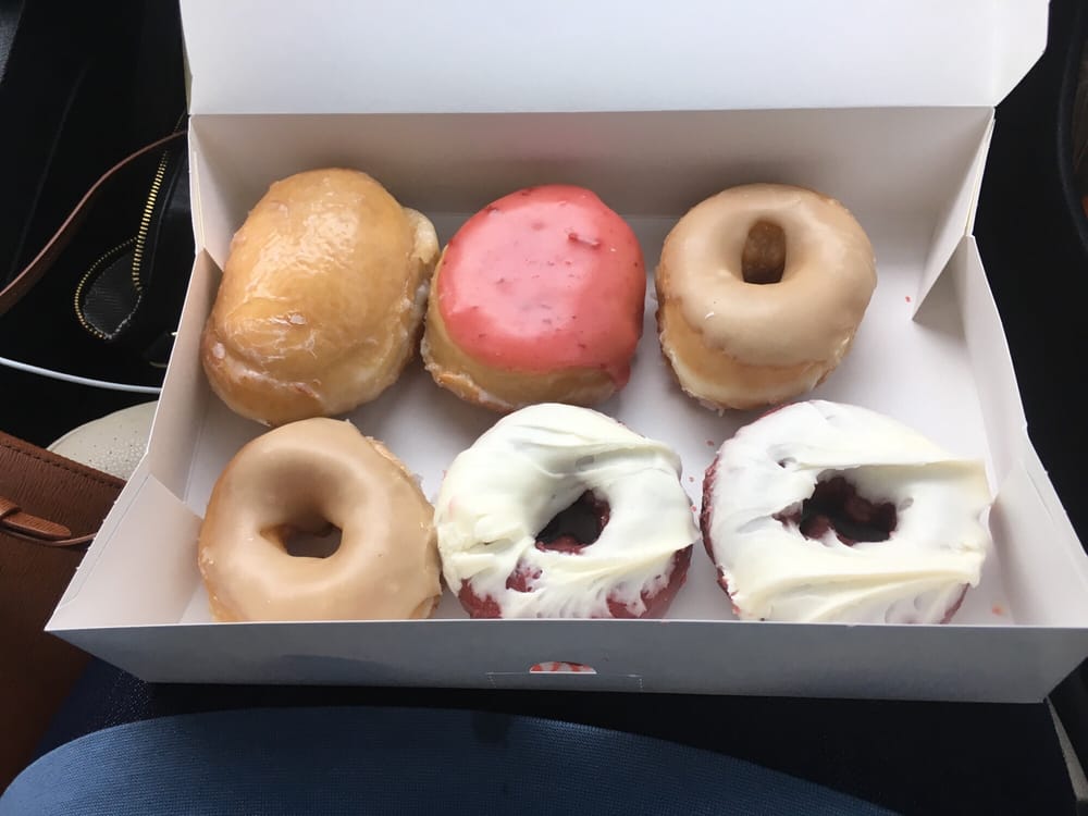 Daylight Donuts 11 Photos Donuts 3175 Inner Perimeter Rd