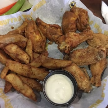 Buffalo wild wings hours brea Since , Buffalo Wild Wings® (or B-Dubs® as our friends call us) has been the ultimate place to watch the game, have a cold beer and eat some great food. At Buffalo Wild Wings, you can always feel comfortable pulling some tables together with your friends and staying as long as you want/5(9).