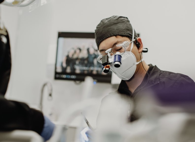image of business Mullens & Nguyen Distinctive Dentistry
