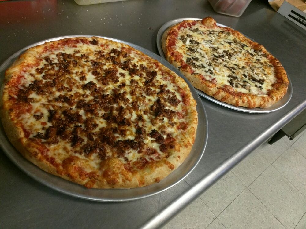 Raya’s Pizzeria 11 Reviews Pizza 401 E Main St, Carnegie