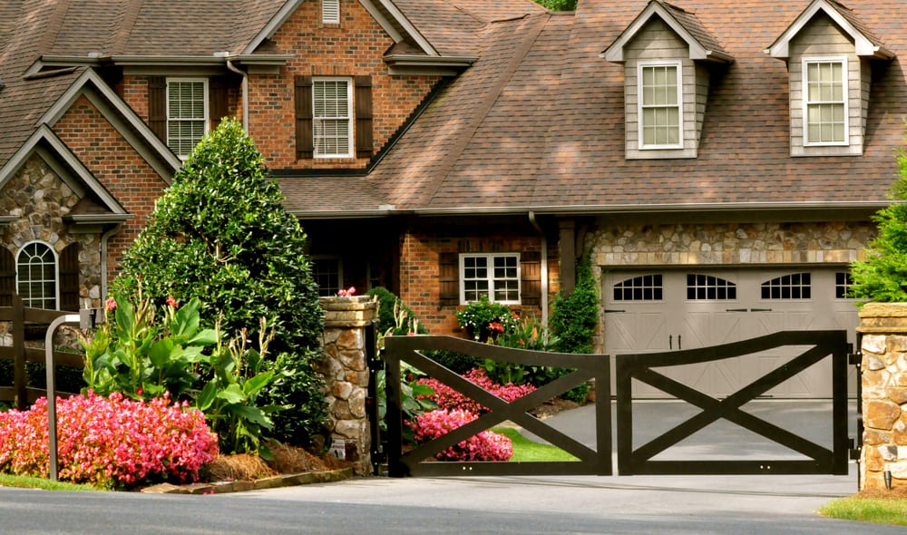 Champion Fence Builders