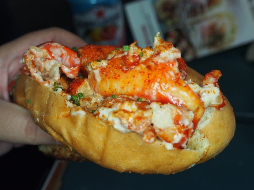 Lobster roll market price. Sweet meat, toasty buttery bread, not