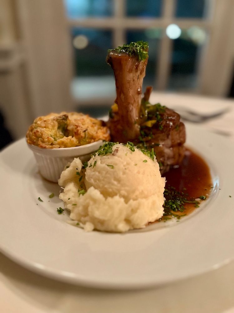 Spring House Restaurant, Kitchen & Bar