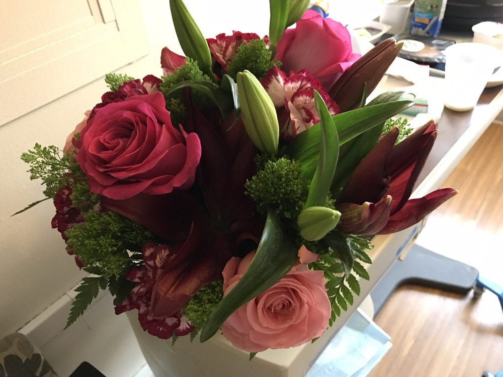 Manhasset Florist and Greenhouse