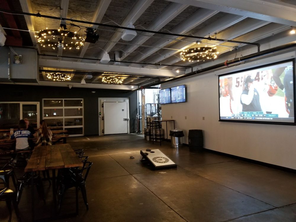 West Side Brewing 108 Photos & 54 Reviews Breweries 3044 Harrison