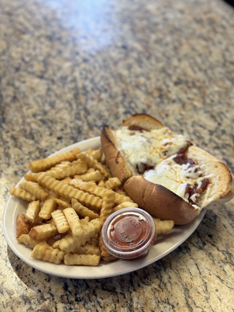 Dallis Pizzeria