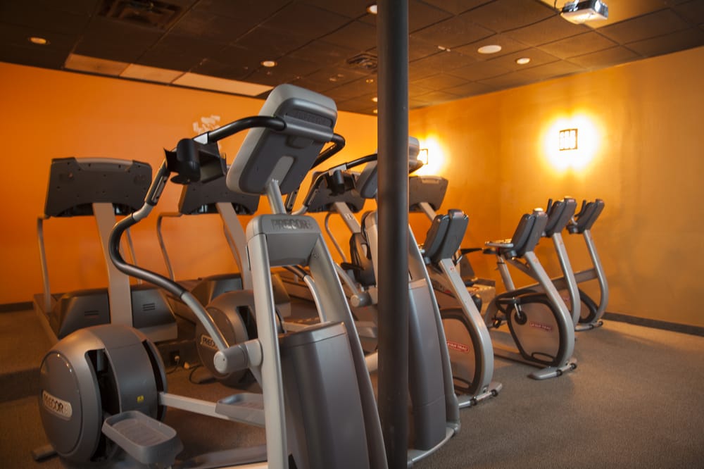 Impact Fitness CLOSED 12 Photos & 36 Reviews Gyms 718 N Buckner