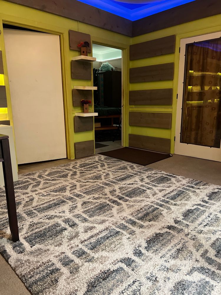 Relax In Touch Therapeutic Massage