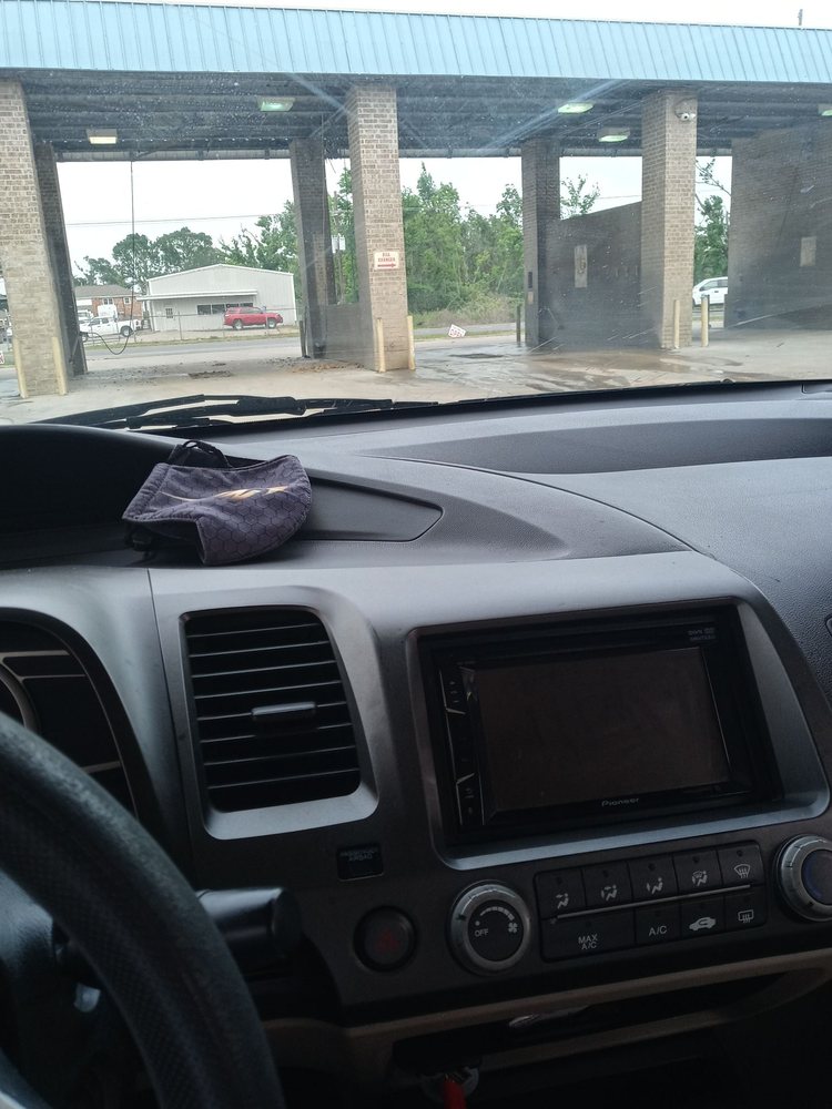 Tropical Car Wash, Sulphur Roadtrippers