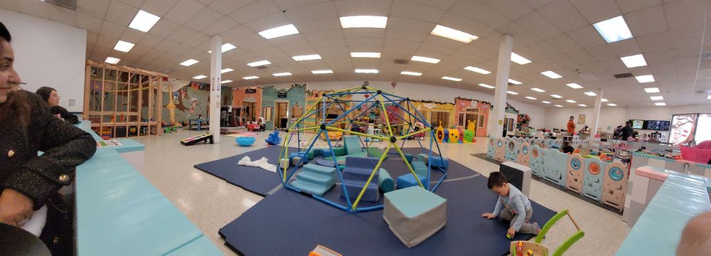 Mad Hatter Play Cafe