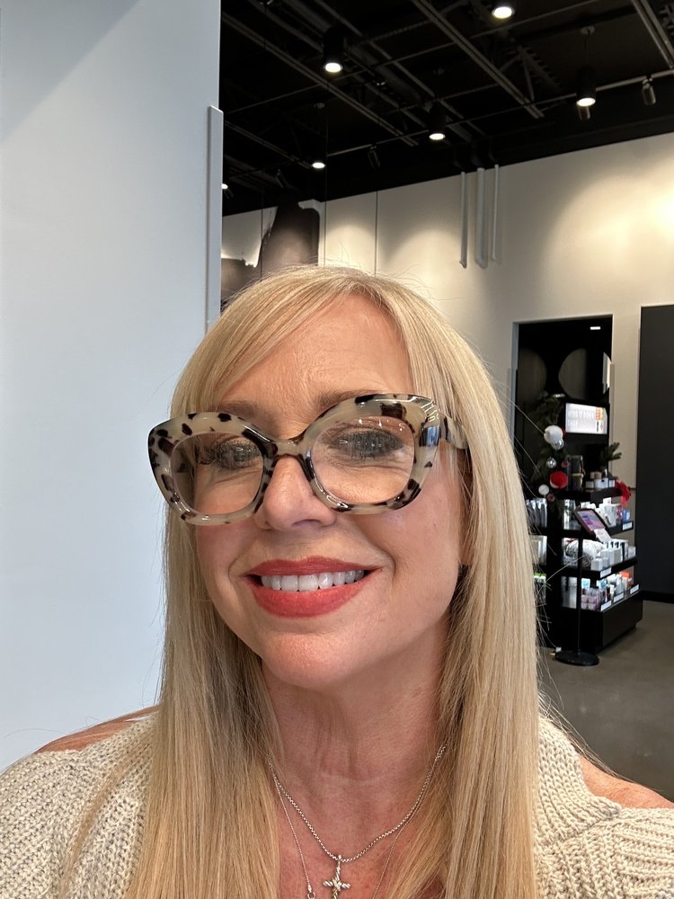 PENZONE Salon + Spa Gahanna / New Albany