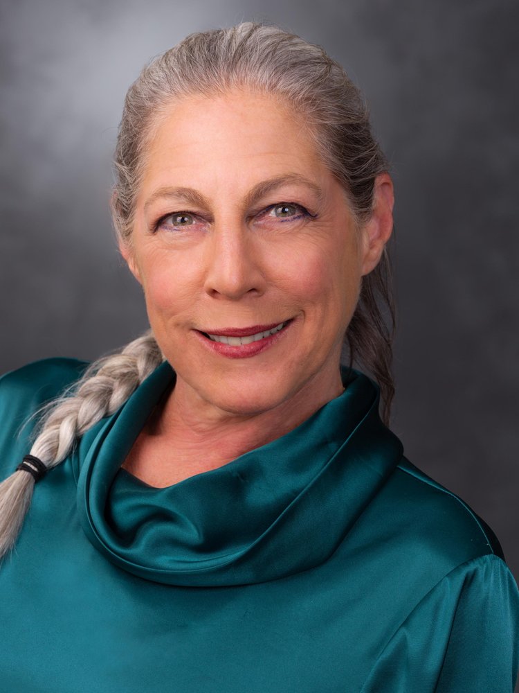 Gabrielle Feinholtz - Coldwell Banker Realty