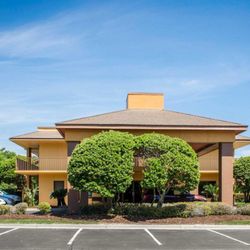 Quality Inn At Eglin Afb 54 Photos Hotels 101 Hwy 85 N Photo Of Quality Inn At Eglin Afb Niceville Fl United States