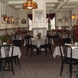 Chef S Corner Bistro Closed 20 Reviews German N2430 Geneva Chef S Corner Bistro Closed 20 Reviews German N2430 Geneva St Williams Bay Wi Restaurant Phone Number Yelp