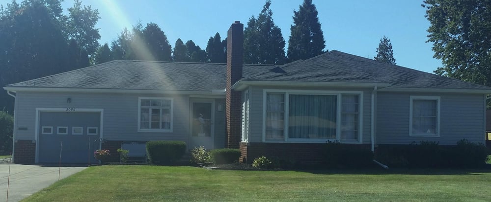 Owens Corning Oakridge Twilight Black Roof Plygem Mastic Photo Of Ashley Roofing Siding Warren Oh United States Owens Corning