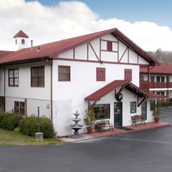 Super 8 Helen Ga 10 Reviews Hotels 8396 South Main St Super 8 Helen Ga