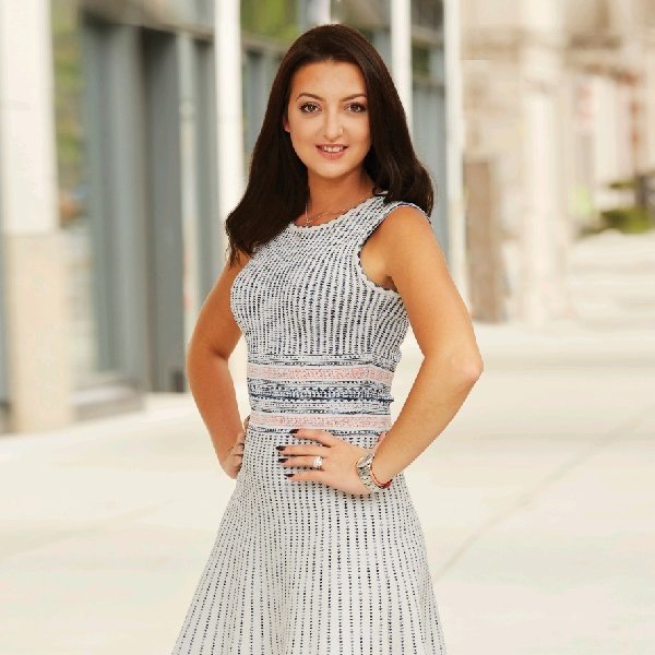 Lena Lerner - Douglas Elliman