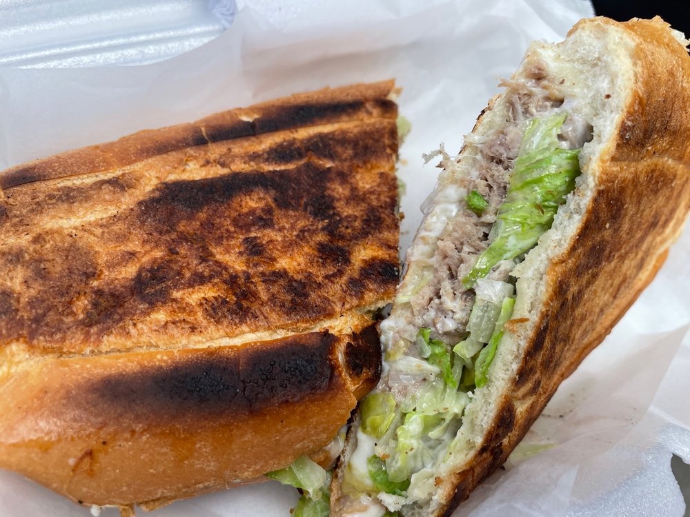 Sandwiches El Cubano