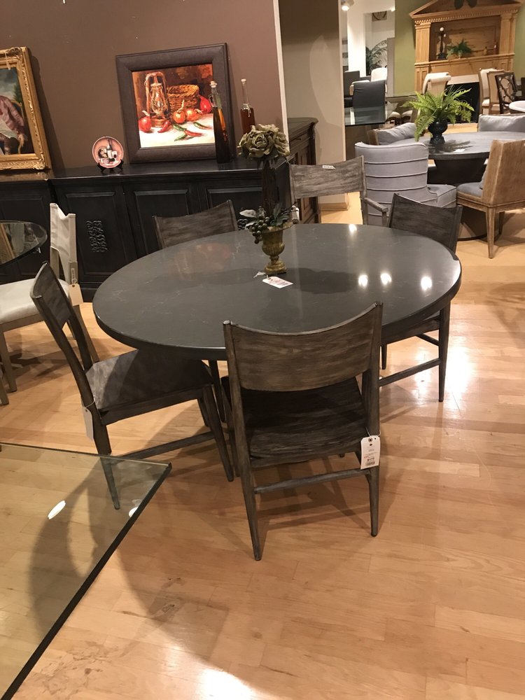 Hooker Factory Outlet