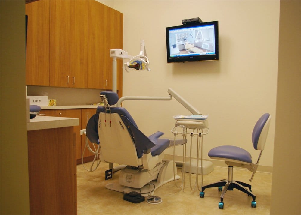 image of business Skyline Dental