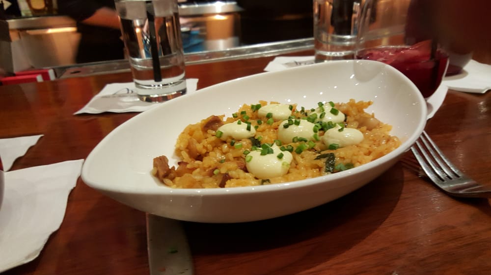 Photo of Julian Serrano Tapas - Las Vegas, NV, United States. paella magro y verduras