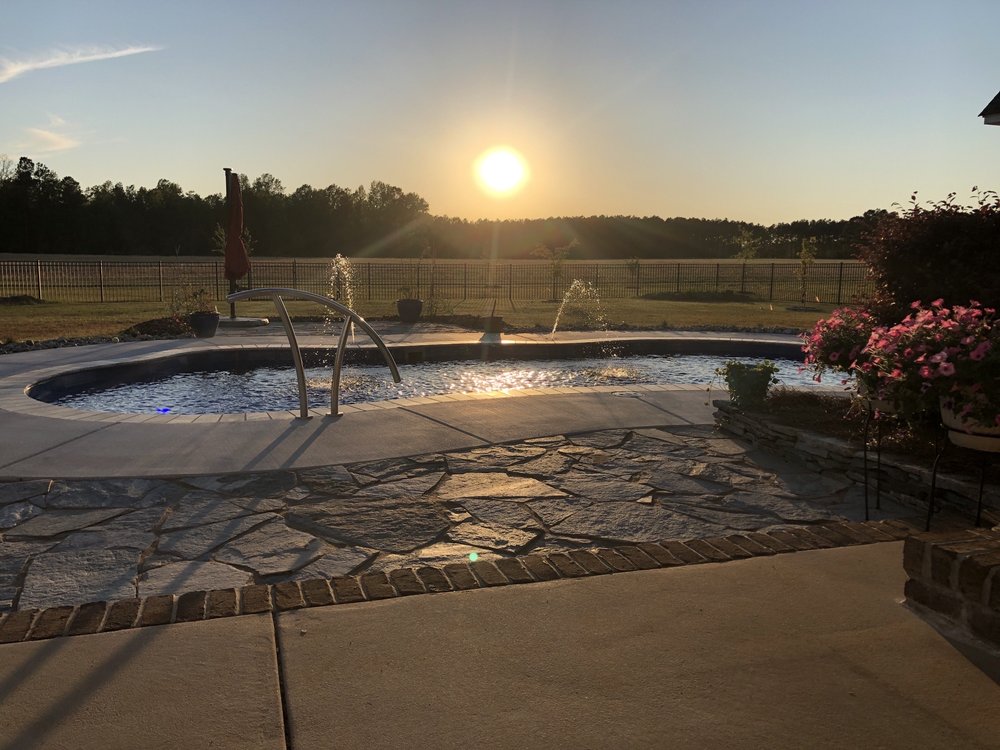 Elite Pools Spas & Hardscapes