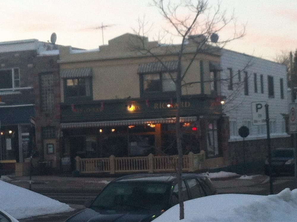 Brasserie les Deux Richard Bars 92 Rue Principale E, SainteAgathe