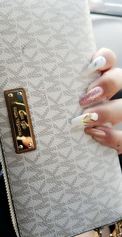 Pink Nails & Spa