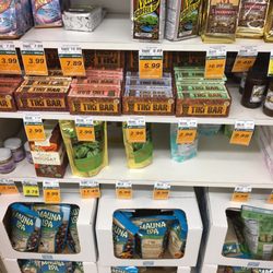 foodland 165 photos 189 reviews grocery 1881 s kihei rd maui grocery flyers
