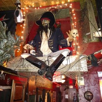 Christmas In Octopus Garden >> Octopus Garden 36 Photos 38 Reviews Dive Bars 1942 Hollywood Christmas In Octopus Garden >> Octopus Garden 36 Photos 38 Reviews Dive Bars 1942 Hollywood