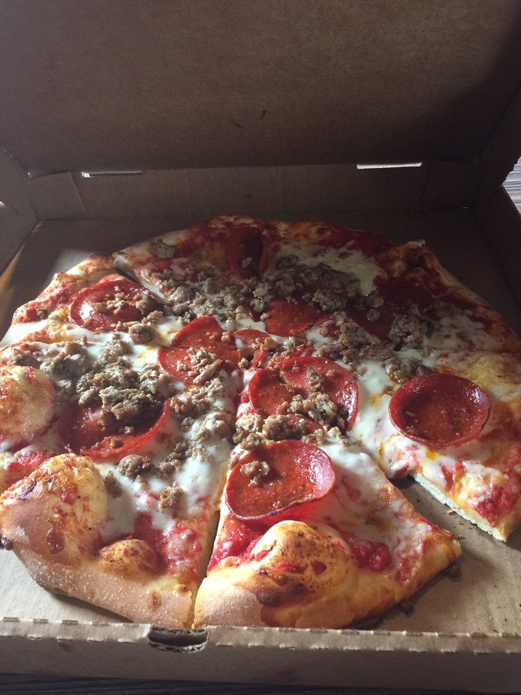 Butchertown Pizza Hall 23 Photos & 15 Reviews Pizza 1301 Story