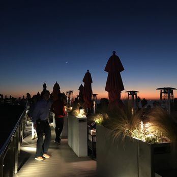 High Rooftop Lounge 500 Photos 578 Reviews Lounges 1697 Photo Of High Rooftop Lounge Venice Ca United States Glow