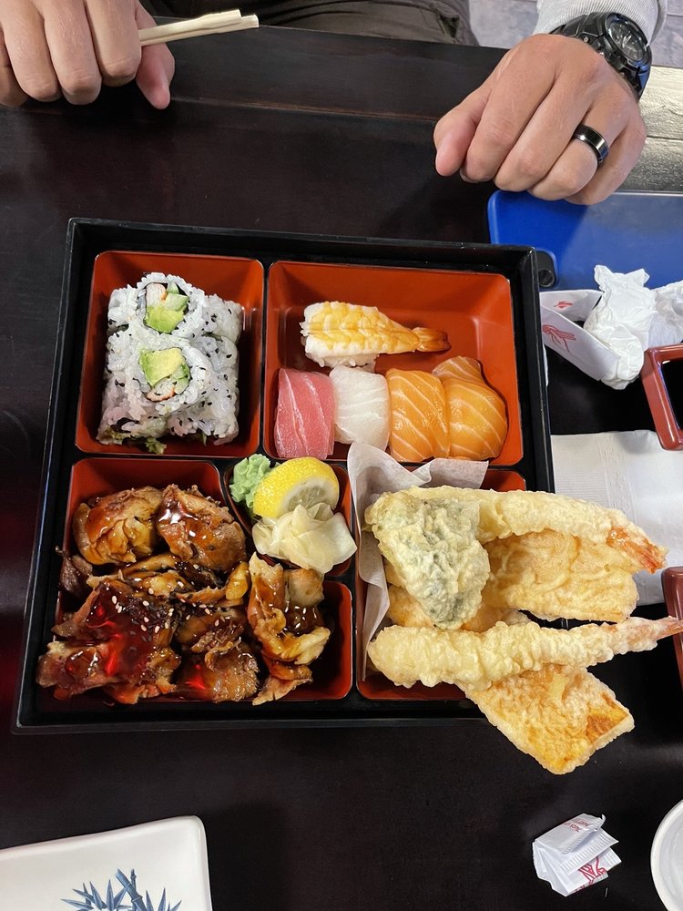 Jina Sushi Campus