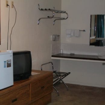 Vimbo S Motel Hotels 203 16th St Wheatland Wy Phone Number Photo Of Vimbo S Motel Wheatland Wy United States Sad Bathroom