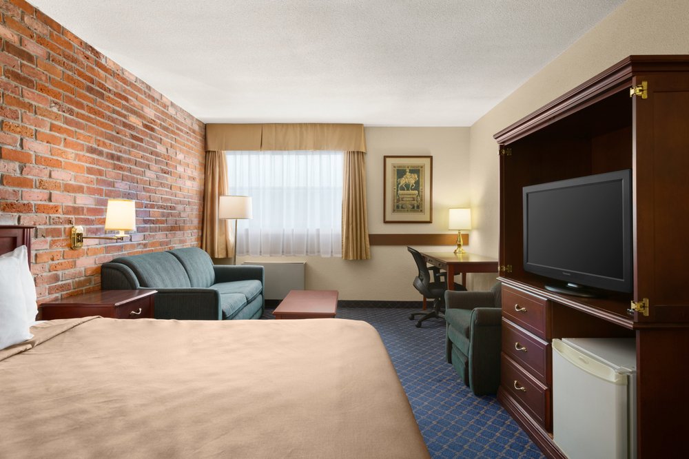 Travelodge Barrie On Bayfield