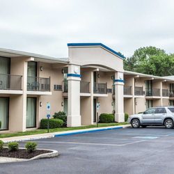 Comfort Inn 33 Photos 20 Reviews Hotels 750 State Route 35 Photo Of Comfort Inn Middletown Nj United States