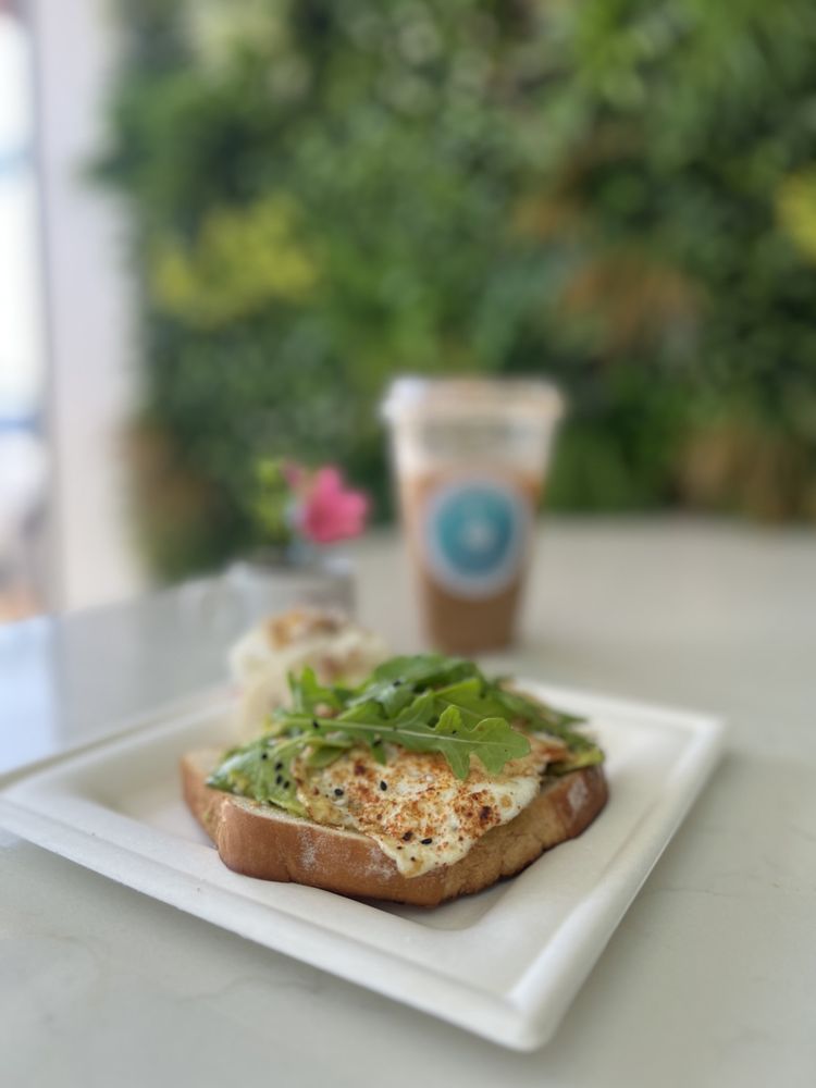 Poseidon Cafe Lounge & Crepes
