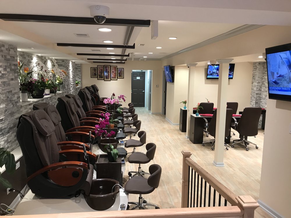 Vickies Nail Salon 145 Photos & 99 Reviews Nail Salons 7 E