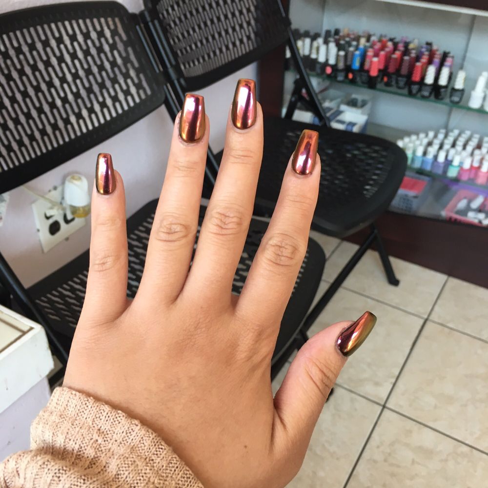 Decide To Get A3 Chrome Nail Color Under A Black Gel And It S Photo Of Tulip Nails Alameda Ca United States Decide To Get A3