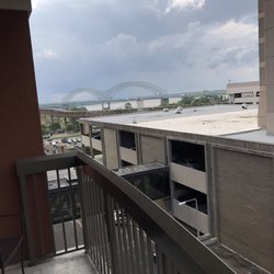 Courtyard By Marriott 26 Photos 57 Reviews Hotels 75 Photo Of Courtyard By Marriott Memphis Tn United States Balcony