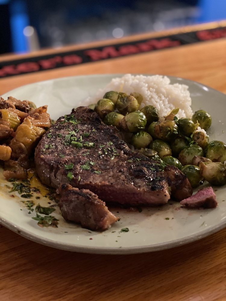 Stewart’s Seafood Restaurant & Tavern Photo