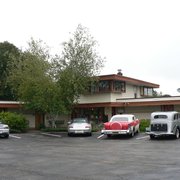 The Usonian Inn Llc 10 Photos 11 Reviews Hotels E5116 Us Hwy Summer Photo Of The Usonian Inn Llc Spring Green Wi United States