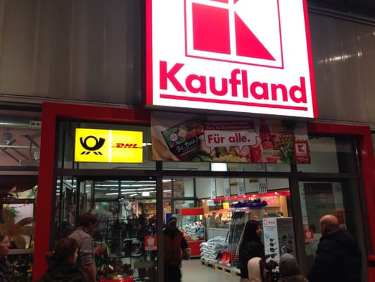 graue haare mit dunklen strähnen