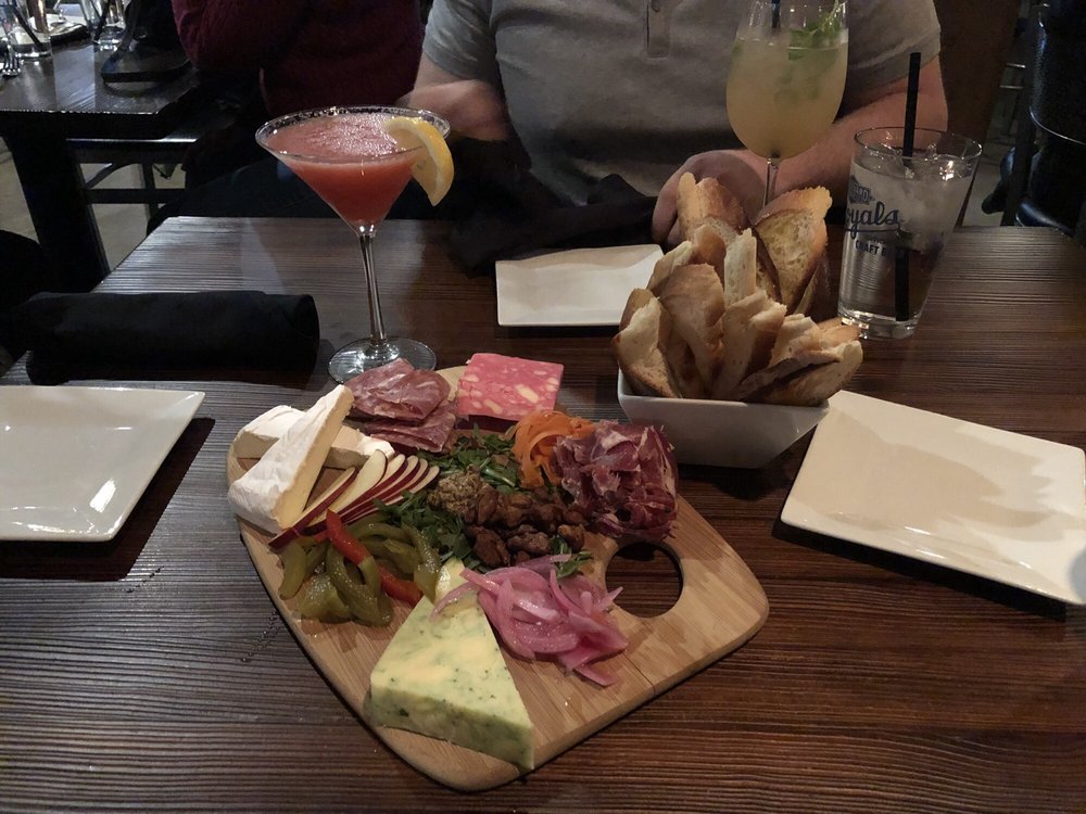 Nosh Wine Lounge 98 Photos & 143 Reviews Wine Bars 1006 Dodge St