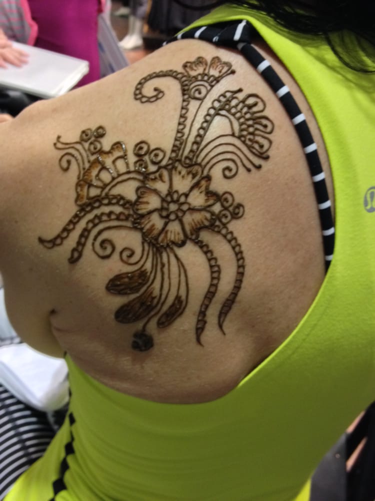 henna tattoo covering the whole waist before going for vacation henna tattoo covering the whole waist before going for vacation