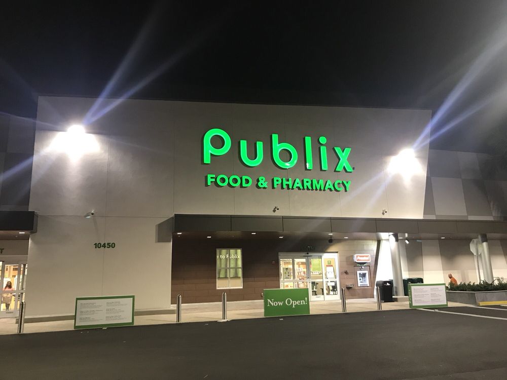 Publix Pines City center Pharmacy 10450 Pines Blvd, Pembroke Pines