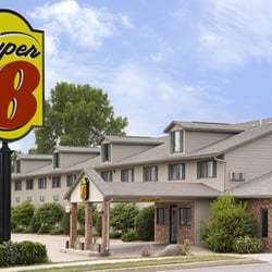 Super 8 Monroe Wi 10 Photos Hotels 500 6th St And Hwy 69 Photo Of Super 8 Monroe Wi United States