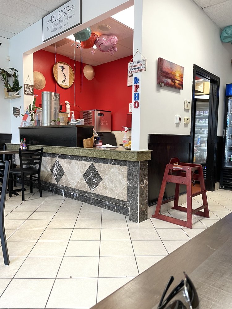 Jakjin Bistro Pho & More